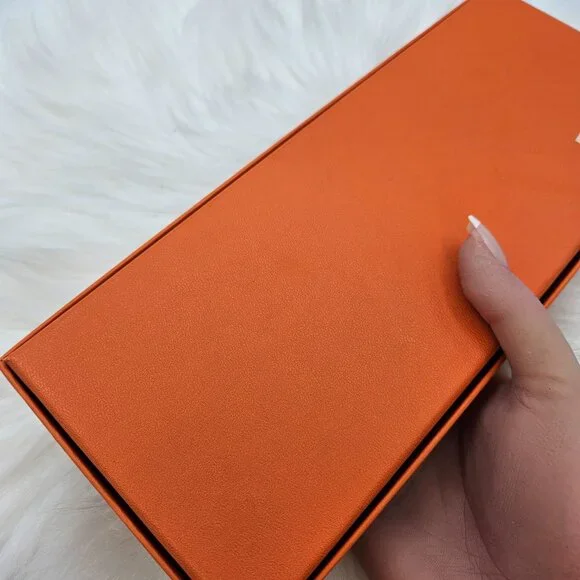 Authentic Hermès Gift Box (Empty) - Picture 5 of 8